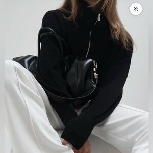 Lune‎ Active - Black Women's Sweater